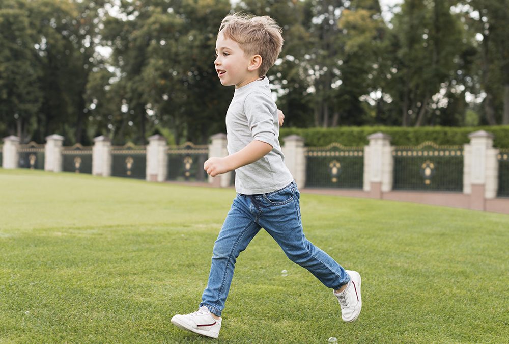 Little Feet on the Go: A Fun Guide to Toddler Treads and Fancy Shoes